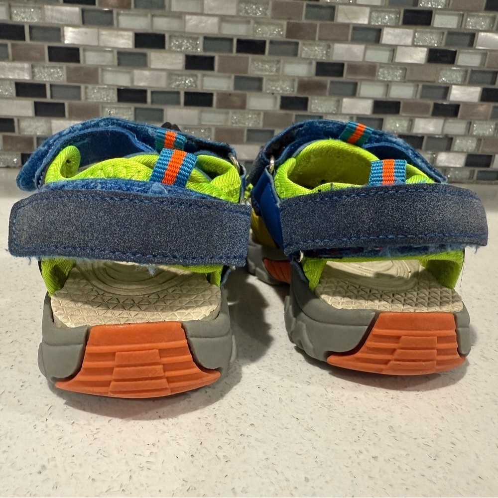 Bundle of 2 items /Kids Outdoor Sandals/Black & Blue and Green/boy size 6 - Picture 8 of 15